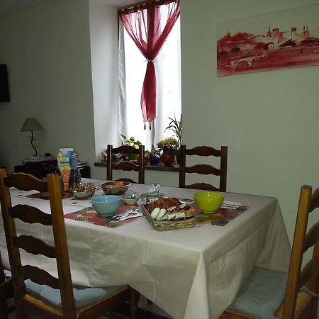 Millot Conilhac Bed & Breakfast Exterior photo