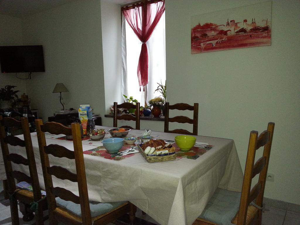 Millot Conilhac Bed & Breakfast Exterior photo